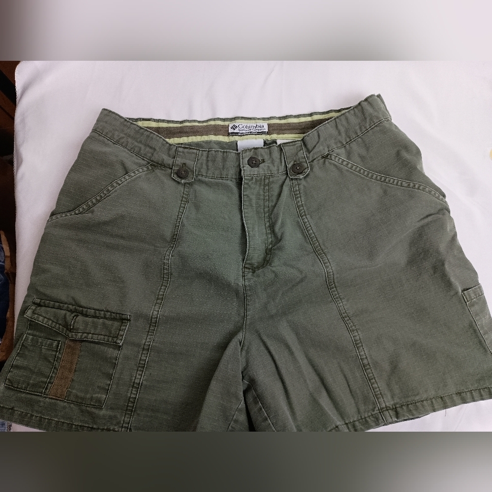 2/$30 COLUMBIA Olive‎ Green Cargo Summer Shorts (#1,522)